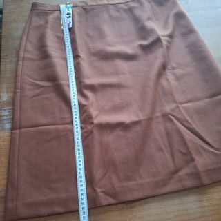 Falda recta clásica marrón ALCI