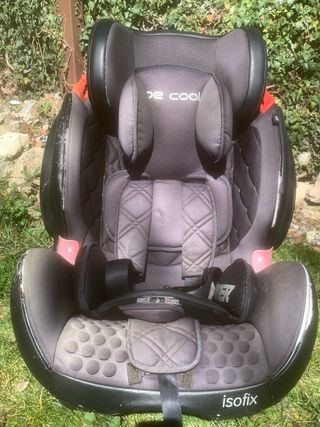 Conjunto cochecito y sillas de bebé