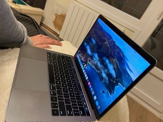 MacBook Pro A1706 Gris