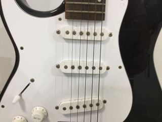 CHITARRA ELETTRICA GREG BENNETT MALIBU E20451