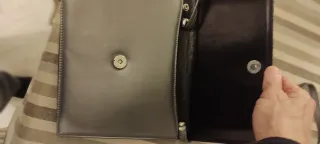 Bolso fiesta Rebeca Sanver negro y dorado