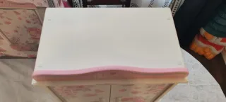 Armario para muñecas Maria