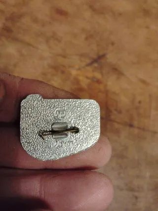 Lote 5 pins URSS: boxeo, Lada, GAZ