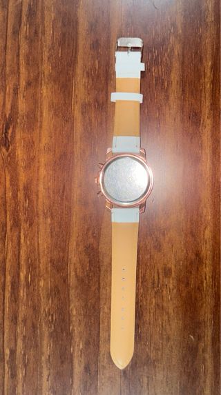 Relojes elegantes cuero NUEVOS