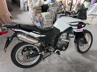 Malaguti Dune 125 trail carnet coche distintivo C.