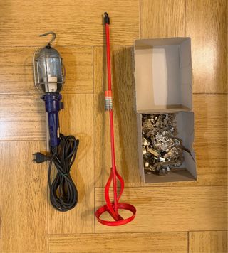 Lámpara taller, mezclador pintura y bisagras