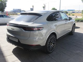 Porsche Cayenne 2021