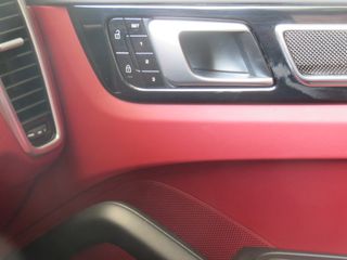 Porsche Cayenne 2021