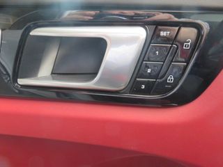 Porsche Cayenne 2021