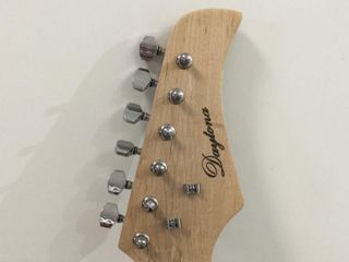 CHITARRA ELETTRICA DAYTONA ST-309 E39795