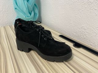 Zapatos tacón negros ante