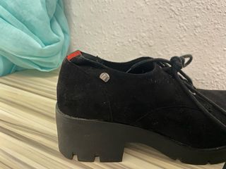 Zapatos tacón negros ante