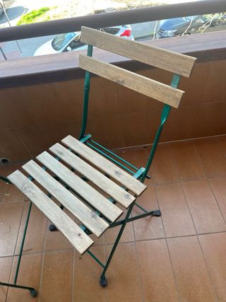 Tavolo e 2 Sedie da Giardino in Metallo