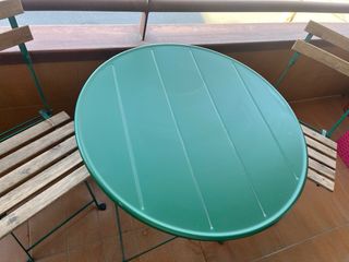 Tavolo e 2 Sedie da Giardino in Metallo