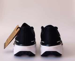 39 - Nike Air Zoom Pegasus 41 - Black/White