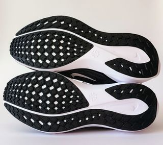 39 - Nike Air Zoom Pegasus 41 - Black/White