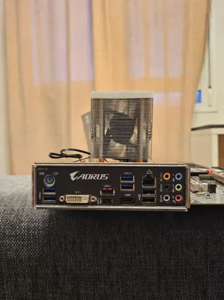 *Leer Placa Base Gigabyte Z370 Aorus Gaming K3