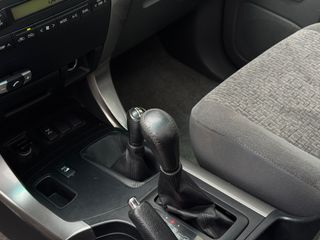 TOYOTA Land Cruiser 3.0 D4D VX