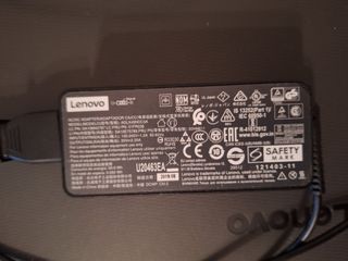 Portátil Lenovo v130-15ikb - intel i5 y 8 gb ram