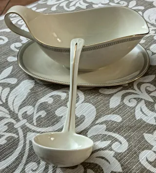 Salsiera con mestolo Bavaria