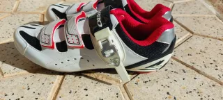 Zapatillas Spinning Pro Blancas y Rojas