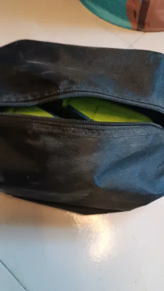 Zapatillas con ruedas azul y verde