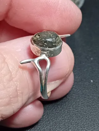 Anillo Plata Ley piedra volcanica