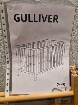Cuna madera Gulliver Ikea, color haya. Con colchón