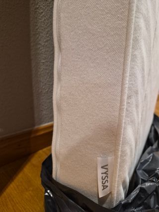 Cuna madera Gulliver Ikea, color haya. Con colchón