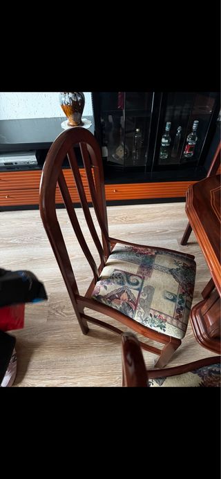 Sillas de comedor de madera con tapizado