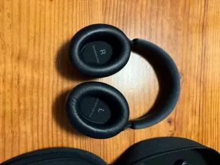 Sennheiser Accentum Plus Negros