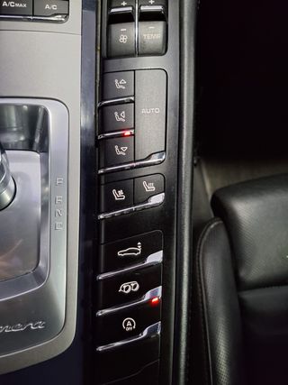 PORSCHE Panamera 4.8 GTS