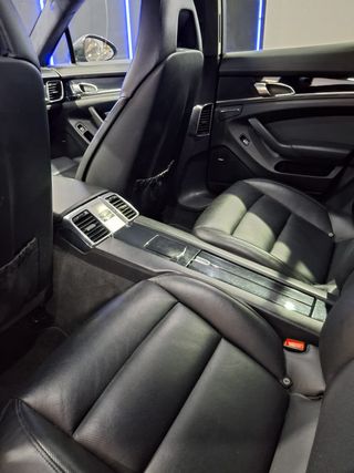 PORSCHE Panamera 4.8 GTS