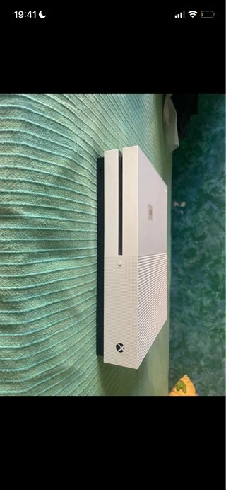 Xbox One S 1TB + Accesorios