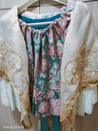 Traje de Fallera completo Talla 48/50 2 corpiños.