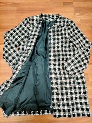 Abrigo ligero talla 42 sin usar