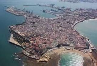 Piso en venta en Centro Histórico - Plaza España en Cádiz