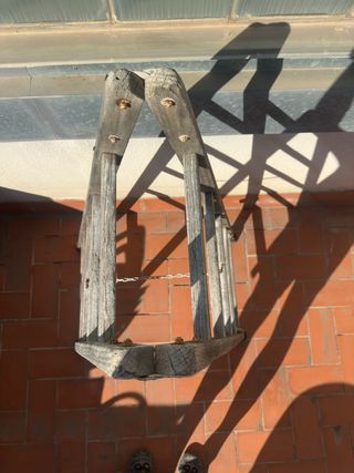 Escalera de madera plegable