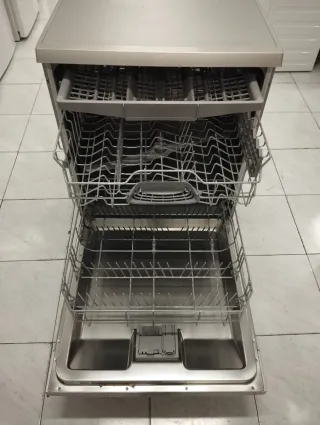 LAVAVAJILLAS MARCA BALAY ACERO Inoxidable