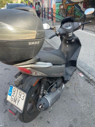 Kymco Agility Moto Scooter Automática