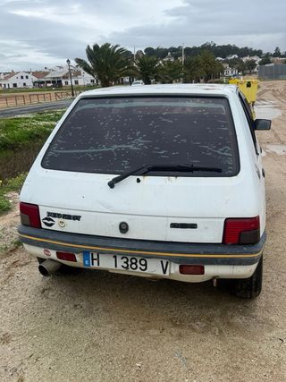 Peugeot 205