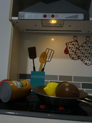 Cocinita de madera para niños