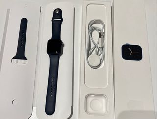 Apple Watch Series 6 (GPS + Cellular, 40 mm)