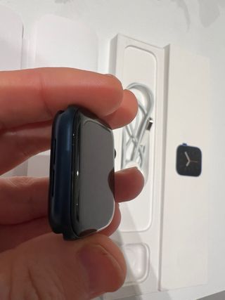 Apple Watch Series 6 (GPS + Cellular, 40 mm)