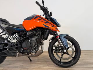 KTM DUKE 125 2024