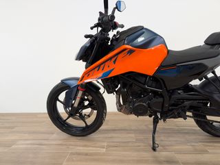 KTM DUKE 125 2024