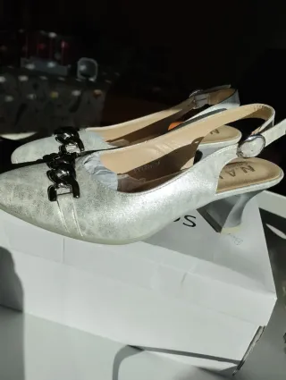 Zapatos tacón plateados talla 37