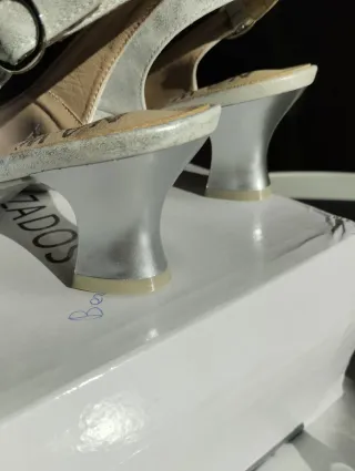 Zapatos tacón plateados talla 37