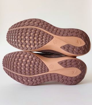 38 - Nike Air Zoom Pegasus 41 - Rose Gold