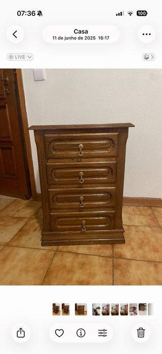 Roupeiro com cómoda em madeira